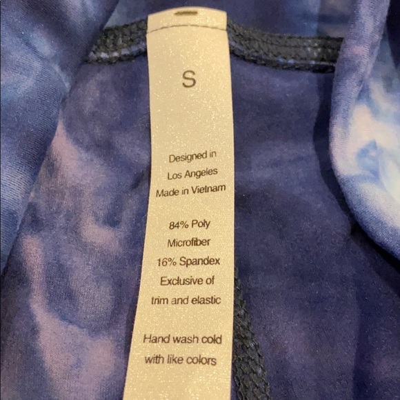 NWT! High Waist Yoga Leggings Blue White Tie Dye - Picture 8 of 8